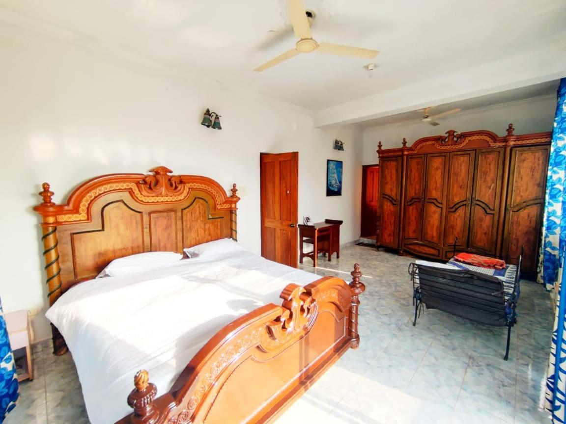Amazing Hilltop 4 Bhk Villa With Private Pool Near Candolim Εξωτερικό φωτογραφία