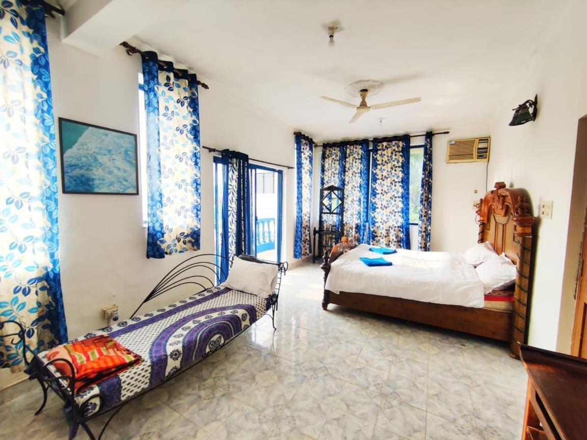 Amazing Hilltop 4 Bhk Villa With Private Pool Near Candolim Εξωτερικό φωτογραφία